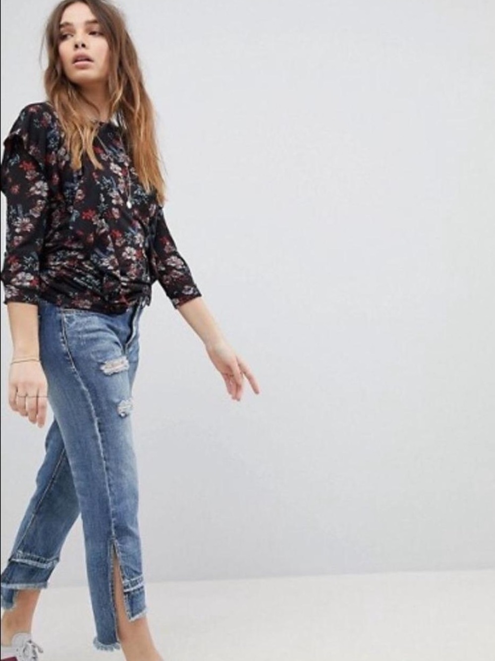 Free People Dock Street Floral Top Black Keyhole Back Ruffle NWT XS - Picture 4 of 9